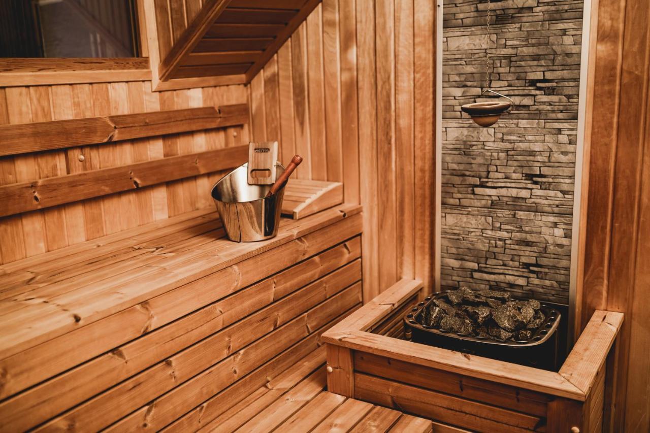 Отель River Retreat Lotrioara Экстерьер фото