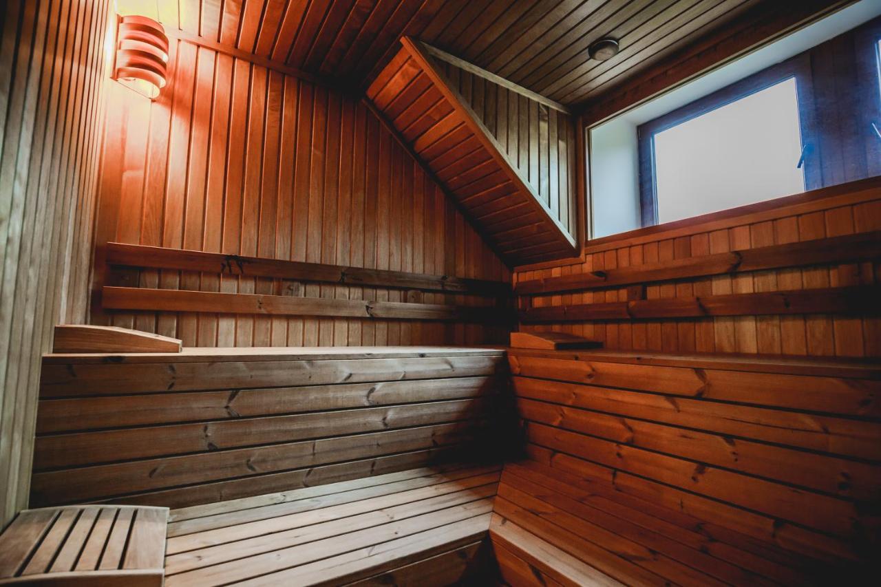Отель River Retreat Lotrioara Экстерьер фото